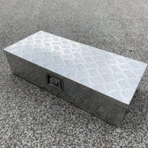 Værktøjskasse i aluminium (76x33,5x18cm)
