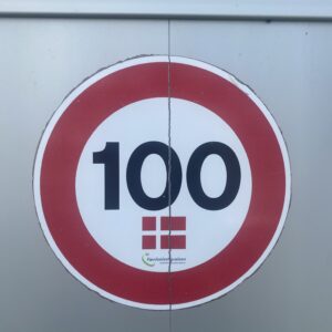 Tempo 100 DK mærkat